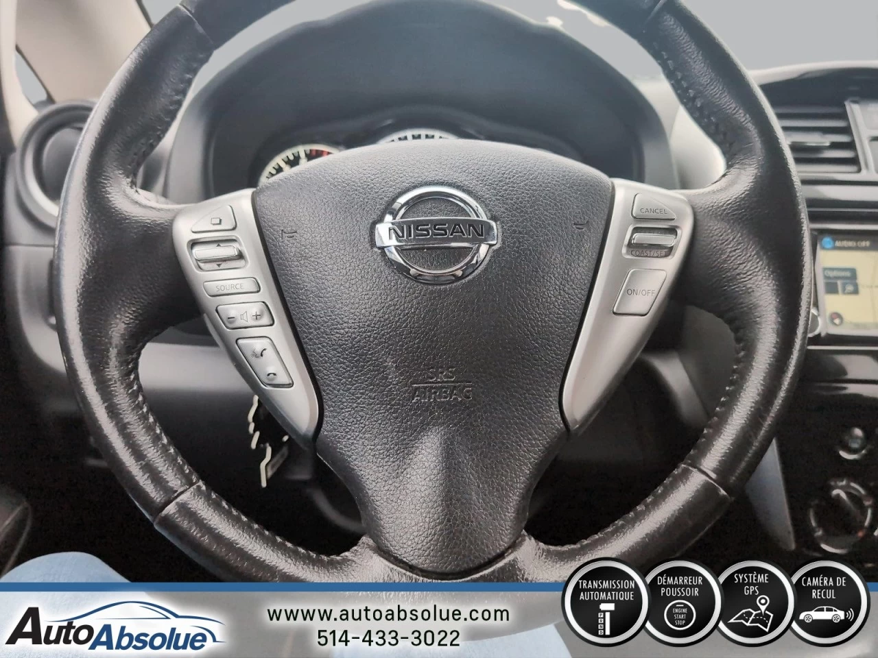 2015 Nissan Versa Note SL Image principale