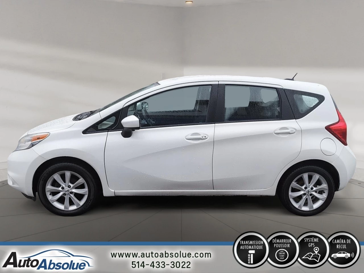 2015 Nissan Versa Note SL Image principale