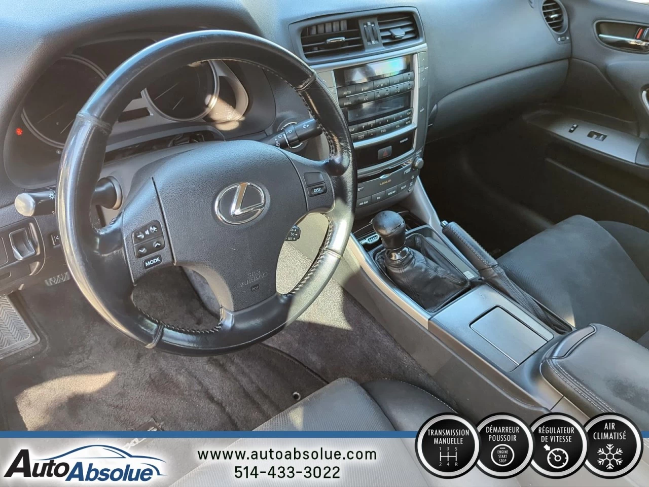 2009 Lexus IS250 4dr Sdn RWD Image principale