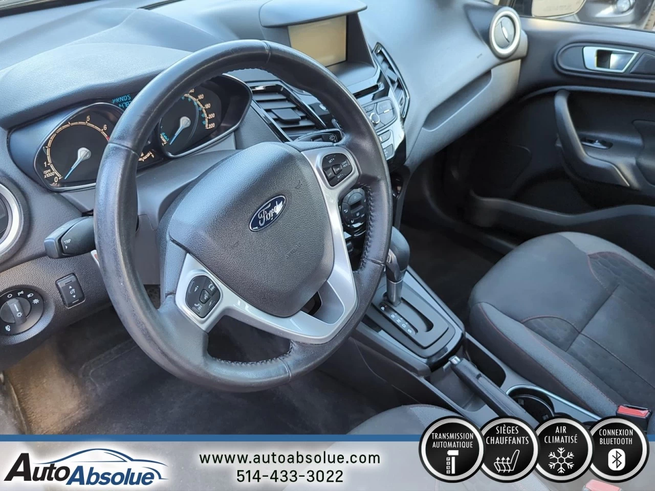 2015 Ford Fiesta SE Image principale