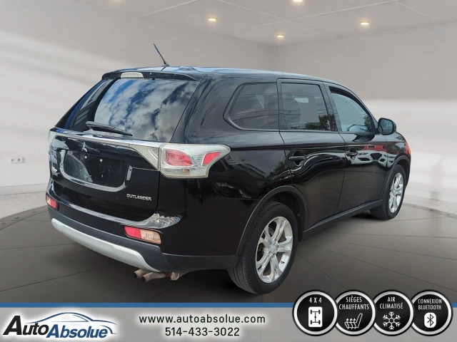 Mitsubishi Outlander ES 2015