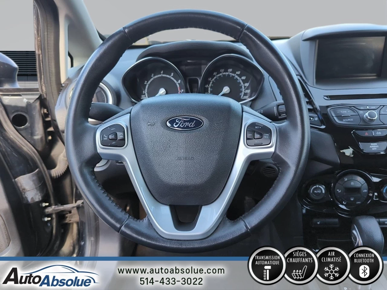 2015 Ford Fiesta SE Image principale