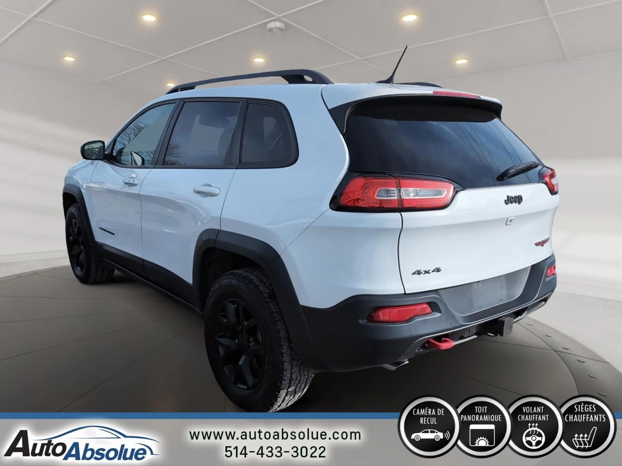 2015 Jeep Cherokee Trailhawk Main Image